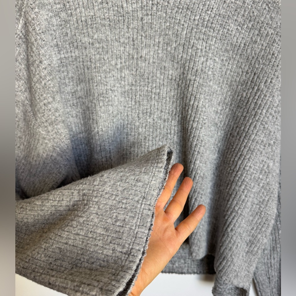 Topshop Light Gray Textured Knit Top - Picture 3 of 15
